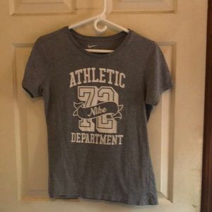 Nike T-shirt medium